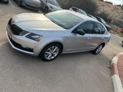 סקודה אוקטביה Ambition אוט' 1.5 (150 כ''ס) בנזין 2019 למכירה ב