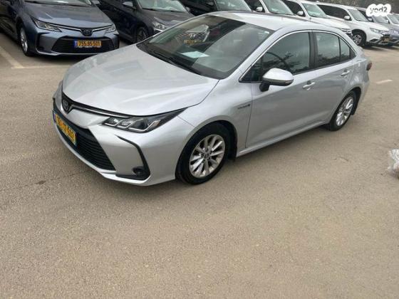 טויוטה קורולה הייבריד Sun סדאן אוט' 1.8 (98 כ''ס) בנזין 2020 למכירה ב