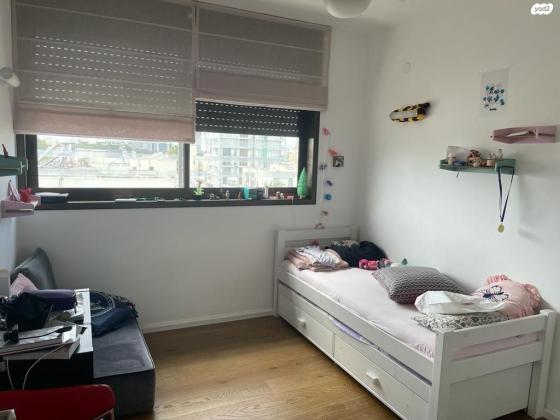 זכרון יעקב 20 (הצפון החדש סביבת ככר המדינה)