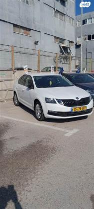 סקודה אוקטביה Ambition אוט' 1.5 (150 כ''ס) בנזין 2020 למכירה ב