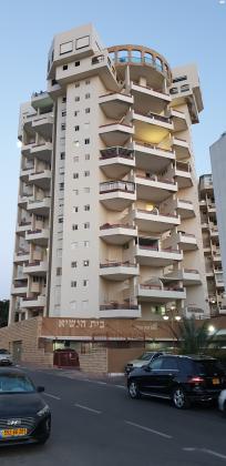 הר חרמון 4 (רובע יא)