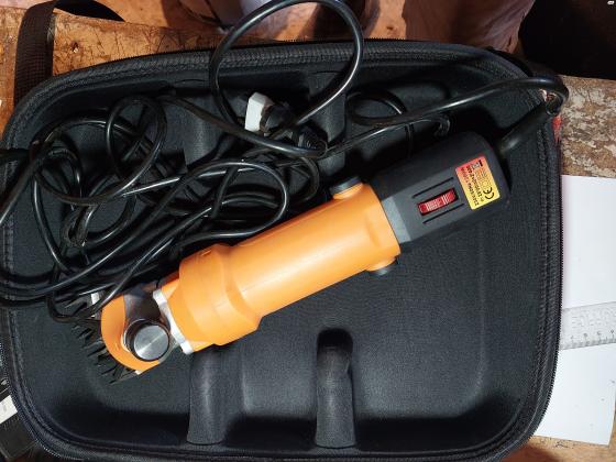 מכונת תספורת גז חשמליתW 1200