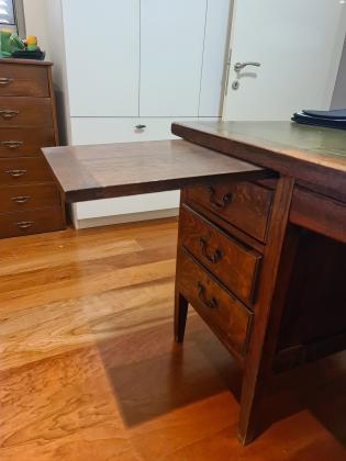 שולחן עבודה אנגלי עתיק יחודי