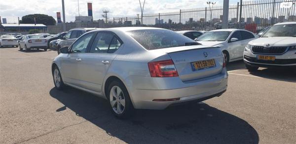 סקודה אוקטביה Ambition אוט' 1.5 (150 כ''ס) בנזין 2019 למכירה ב