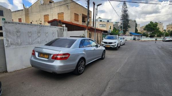 מרצדס E-Class E300 Classic אוט' 3.0 (231 כ''ס) בנזין 2010 למכירה בנהריה
