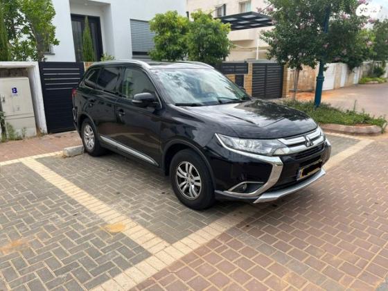 מיצובישי אאוטלנדר Instyle אוט' 7 מק' 2.0 (150 כ"ס) בנזין 2017 למכירה בתל מונד