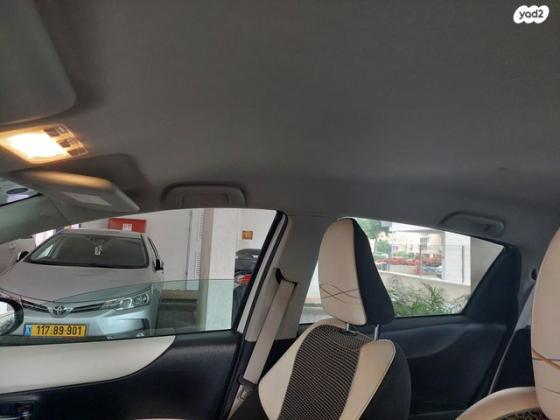 טויוטה יאריס Trend אוט' 1.3 (100 כ"ס) בנזין 2014 למכירה בפתח תקווה