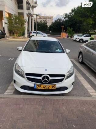מרצדס A-Class A180 Style FL אוט' 1.6 (122 כ"ס) בנזין 2017 למכירה ברמת גן
