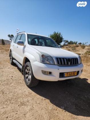 טויוטה לנד קרוזר ארוך 4X4 Luxury אוט' דיזל 8 מק' 3.0 (166 כ''ס) דיזל 2006 למכירה בטנא