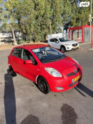 טויוטה יאריס Sol רובוטית 1.3 (100 כ"ס) בנזין 2009 למכירה בנתניה