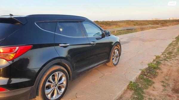 יונדאי סנטה פה 4X4 Elite אוט' בנזין 7 מק' 2.4 (192 כ''ס) בנזין 2015 למכירה בבאקה אל ע'רביה