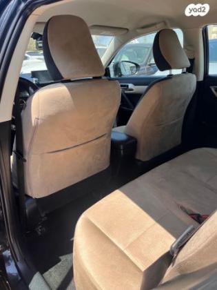 לקסוס CT200H Executive הייבריד אוט' 1.8 (99 כ''ס) בנזין 2018 למכירה בחולון