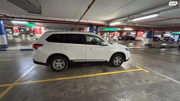 מיצובישי אאוטלנדר Intense אוט' 5 מק' 2.0 (150 כ"ס) בנזין 2017 למכירה בהרצליה