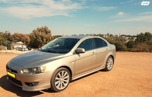 מיצובישי לנסר הדור החדש Limited אוט' 1.8 (140 כ''ס) בנזין 2008 למכירה ברעננה