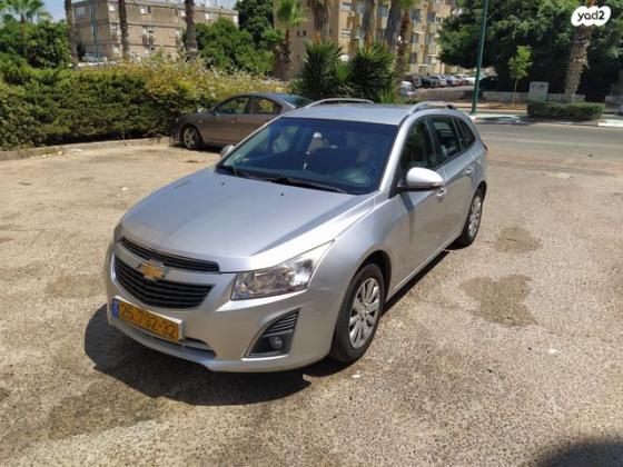 שברולט קרוז LT סטיישן אוט' 1.8 (141 כ"ס) בנזין 2014 למכירה בנתניה