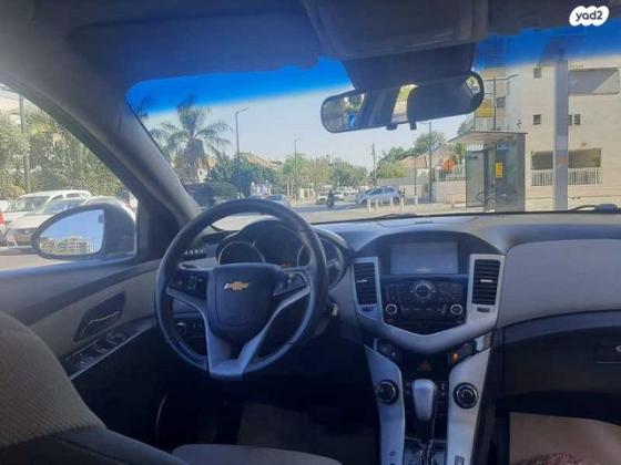 שברולט קרוז LS סדאן אוט' 1.6 (124 כ"ס) בנזין 2011 למכירה בפתח תקווה