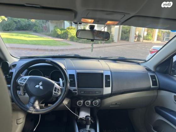 מיצובישי אאוטלנדר Instyle אוט' 5 מק' 2.0 (147 כ"ס) בנזין 2012 למכירה ברחובות