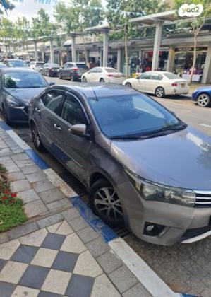 טויוטה קורולה GLI-FL אוט' 1.6 (132 כ''ס) [2013-2016] בנזין 2013 למכירה בנתניה
