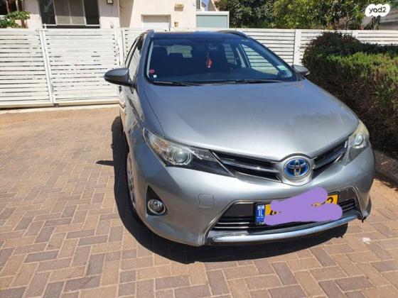 טויוטה אוריס הייבריד TS Sky סטיישן הייבריד אוט' 1.8 (99 כ"ס) בנזין 2015 למכירה בבת חפר