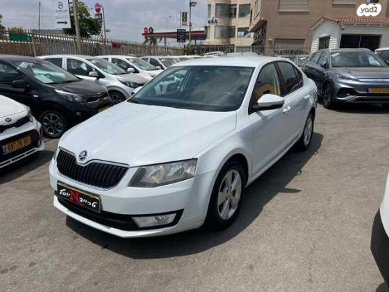 סקודה אוקטביה Elegance אוט' 1.2 (105 כ''ס) [2013-2016] בנזין 2015 למכירה במעיליא