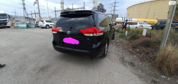 טויוטה סיינה LE אוט' 8 מק' 3.5 (266 כ"ס) בנזין 2015 למכירה בקרית טבעון