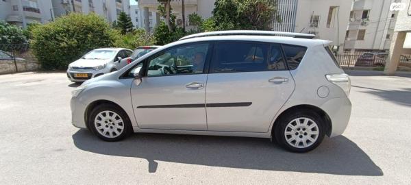 טויוטה ורסו GLI אוט' 1.8 (147 כ"ס) בנזין 2018 למכירה בתל אביב יפו