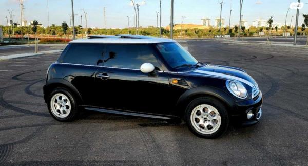 מיני קופר Pepper אוט' 3 דל' 1.6 (122 כ"ס) בנזין 2012 למכירה בבאר יעקב