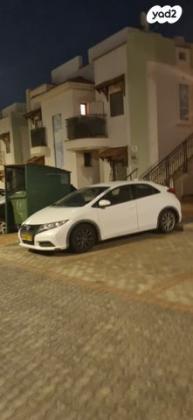 הונדה סיוויק האצ'בק החדשה Comfort אוט' 1.8 (142 כ''ס) בנזין 2012 למכירה בכפר אדומים