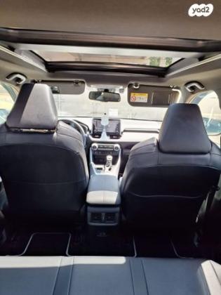 טויוטה RAV4 הייבריד E-motion Sky הייבריד אוט' 2.5 (178 כ''ס) בנזין 2022 למכירה בחדיד
