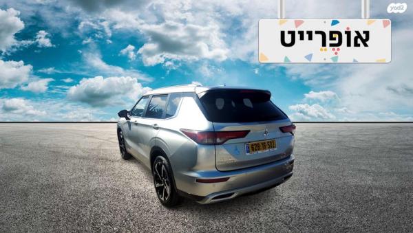 מיצובישי אאוטלנדר Instyle אוט' 7 מק' 2.5 (181 כ"ס) בנזין 2021 למכירה ב
