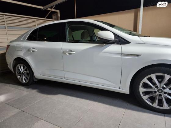 רנו מגאן גראנד קופה Intense אוט' 1.2 (132 כ"ס) בנזין 2018 למכירה בבני עי"ש