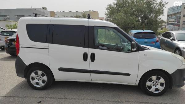 פיאט דובלו Active אוט' דיזל 5 מק' 1.6 (90 כ"ס) דיזל 2015 למכירה בחיפה