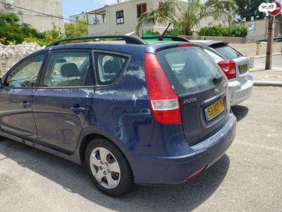 יונדאי i30CW Inspire סטיישן אוט' 1.6 (126 כ''ס) בנזין 2011 למכירה בחיפה