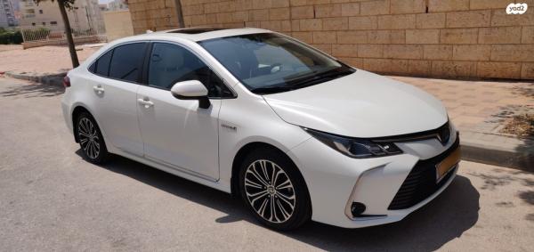 טויוטה קורולה הייבריד Limited סדאן אוט' 1.8 (98 כ''ס) בנזין 2021 למכירה בצור יצחק