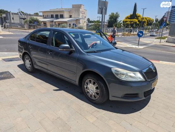 סקודה אוקטביה Ambiente אוט' 1.4 (122 כ''ס) בנזין 2011 למכירה בחולון