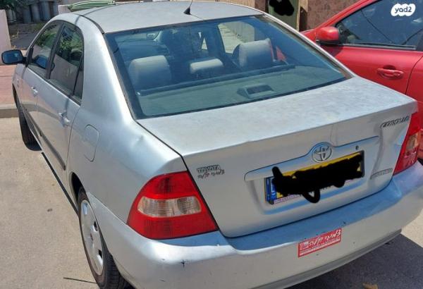 טויוטה קורולה Sun אוט' 1.6 (110 כ''ס) בנזין 2004 למכירה בחולון