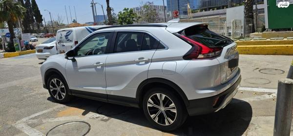 מיצובישי אקליפס קרוס Excecutive אוט' 1.5 (152 כ"ס) בנזין 2022 למכירה בפתח תקווה