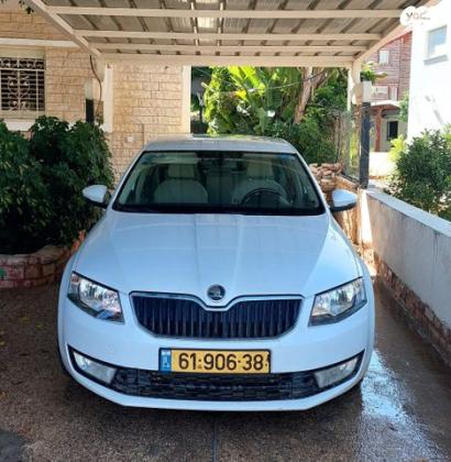 סקודה אוקטביה Style אוט' 1.2 (110 כ"ס) בנזין 2017 למכירה בעומר