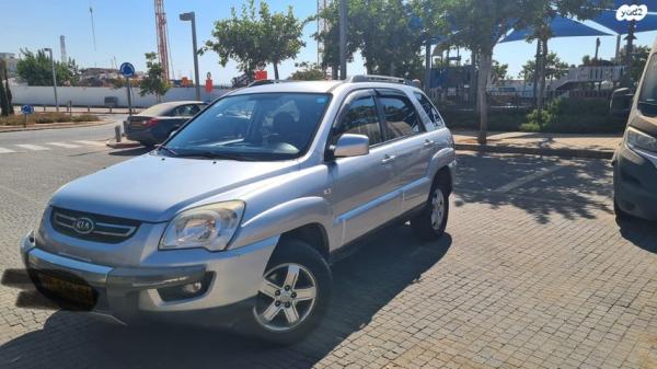 קיה ספורטז' 4X4 LX אוט' 2.7 (175 כ''ס) בנזין 2009 למכירה בתל אביב יפו