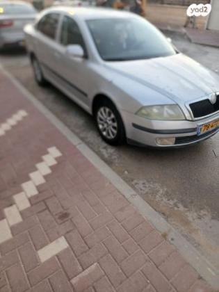סקודה אוקטביה ספייס Ambiente+ אוט' 1.6 (102 כ''ס) בנזין 2007 למכירה ברהט