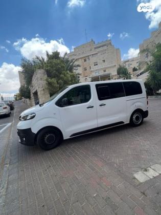 טויוטה פרואייס Long אוט' דיזל 3 מק' 4 דל' 2.0 (177 כ"ס) דיזל 2017 למכירה בירושלים