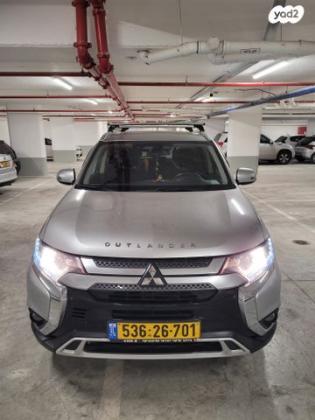 מיצובישי אאוטלנדר Instyle אוט' 7 מק' 2.0 (150 כ"ס) בנזין 2019 למכירה בגן יבנה