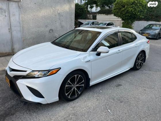 טויוטה קאמרי LE Plus הייבריד אוט' 2.5 (208 כ''ס) בנזין 2019 למכירה בבת ים