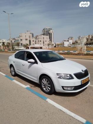 סקודה אוקטביה Style אוט' 1.2 (110 כ"ס) בנזין 2016 למכירה ברמת גן
