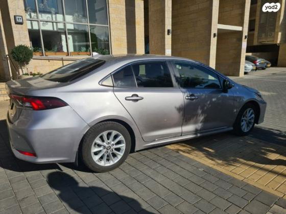 טויוטה קורולה הייבריד Sense סדאן אוט' 1.8 (98 כ''ס) בנזין 2021 למכירה בירושלים