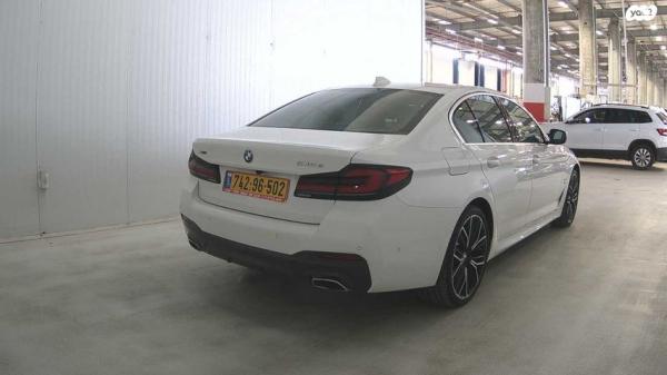 ב.מ.וו סדרה 5 4X4 545E M Superior אוט' 3.0 (286 כ''ס) ק' 6 היברידי חשמל / בנזין 2021 למכירה בחיפה