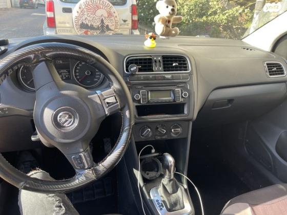 פולקסווגן פולו Comfortline אוט' 5 דל' 1.2 (105 כ''ס) בנזין 2011 למכירה בפתח תקווה