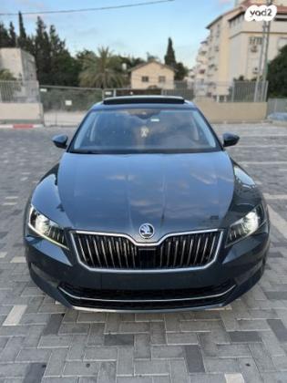 סקודה סופרב (עד 2019) L&K אוט' 2.0 (220 כ''ס) בנזין 2018 למכירה בבית יצחק שער חפר