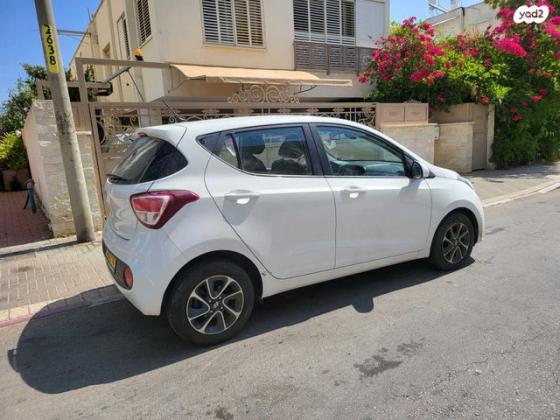 יונדאי i10 Premium אוט' 1.0 (66 כ"ס) בנזין 2017 למכירה בחולון