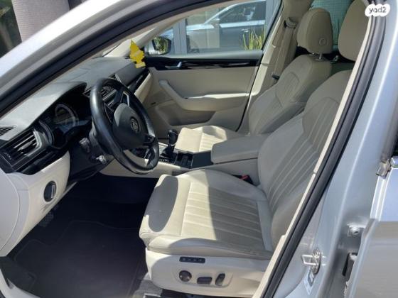 סקודה סופרב (עד 2019) L&K אוט' 2.0 (220 כ''ס) בנזין 2018 למכירה בתל אביב יפו